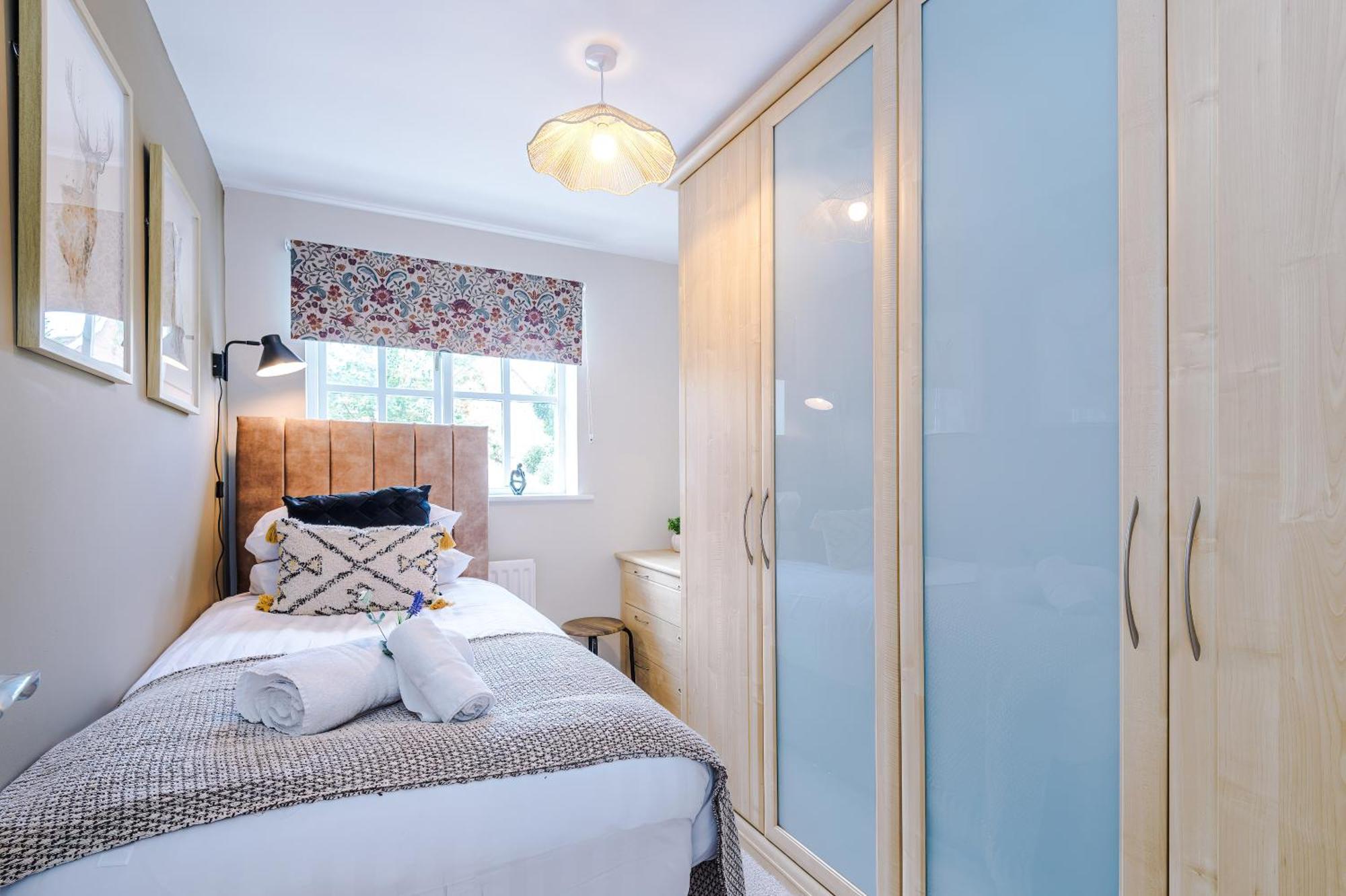 New! Stunning 3-Bed Home In Chester By 53 Degrees Property, Ideal For Groups, Free Parking! Экстерьер фото