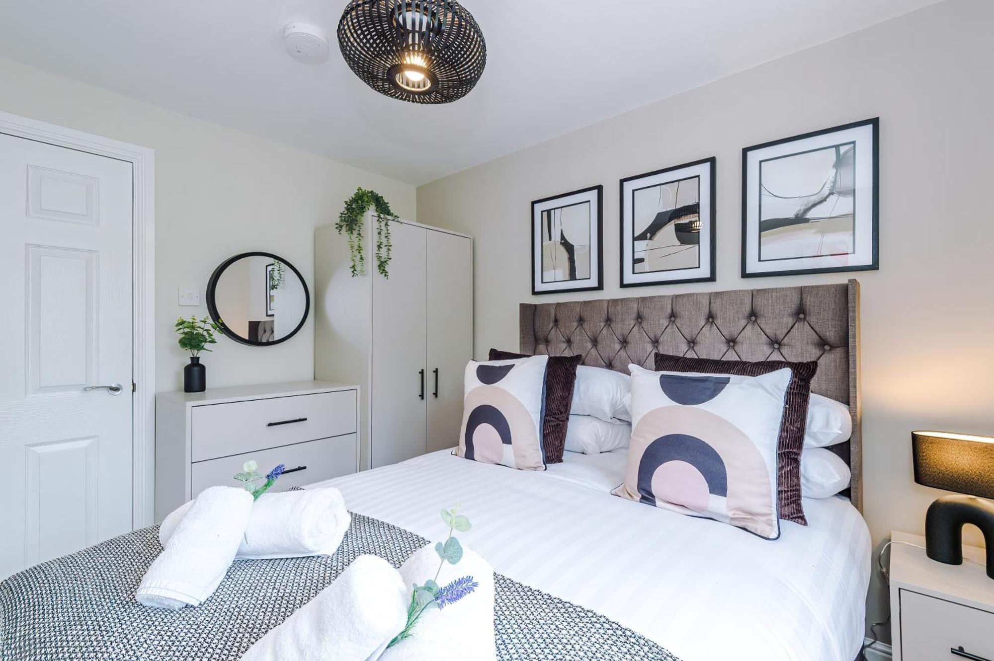 New! Stunning 3-Bed Home In Chester By 53 Degrees Property, Ideal For Groups, Free Parking! Экстерьер фото
