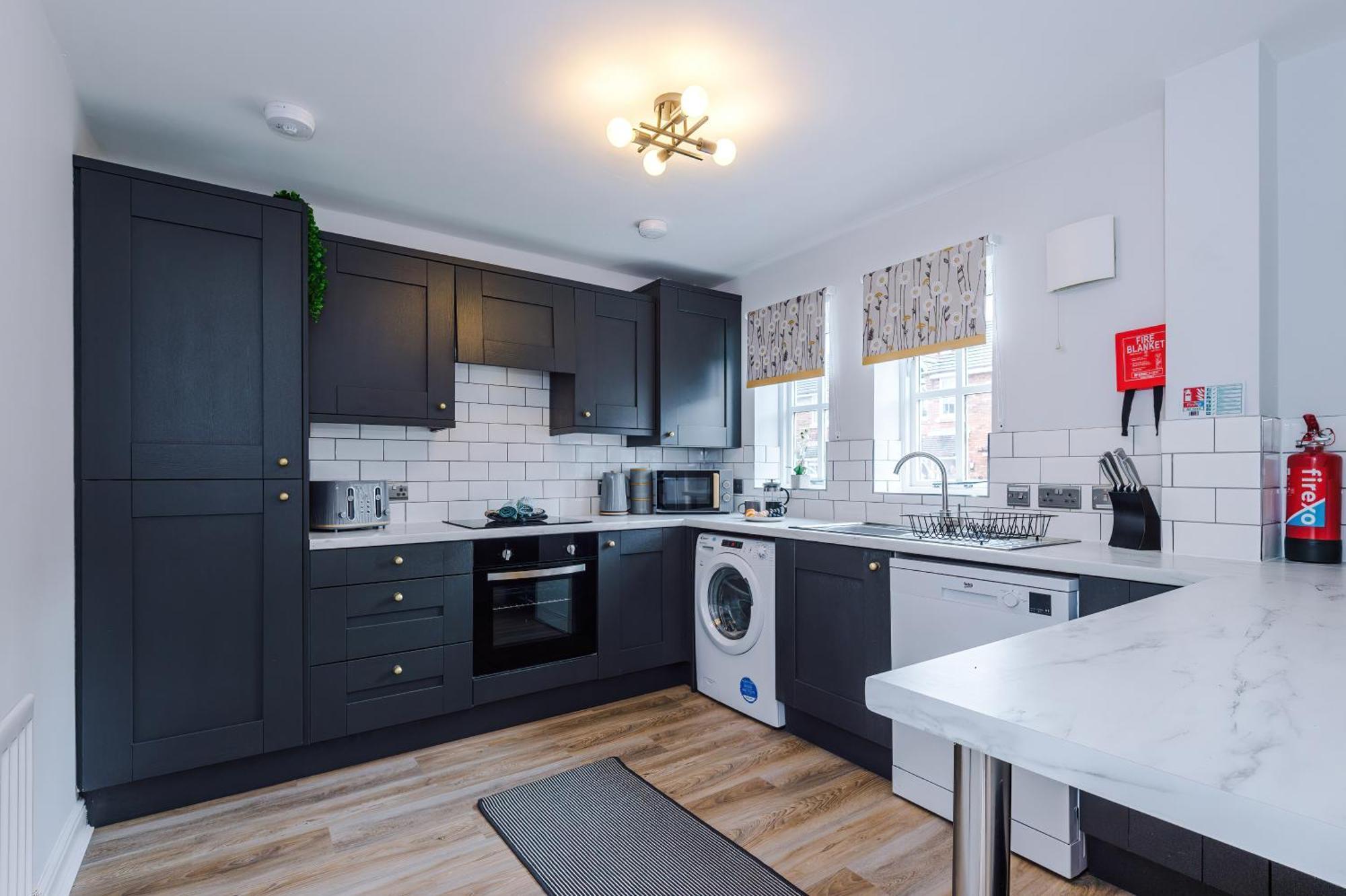 New! Stunning 3-Bed Home In Chester By 53 Degrees Property, Ideal For Groups, Free Parking! Экстерьер фото